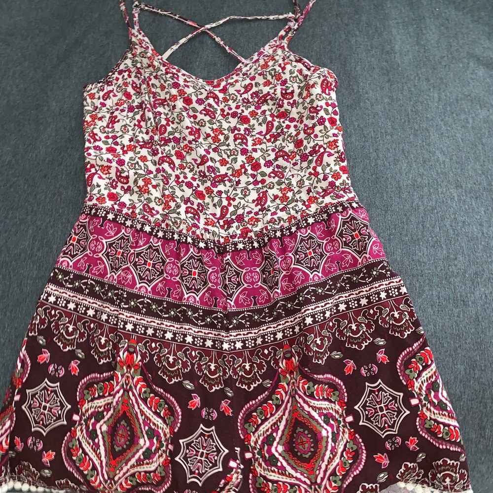hollister xs patterned romper